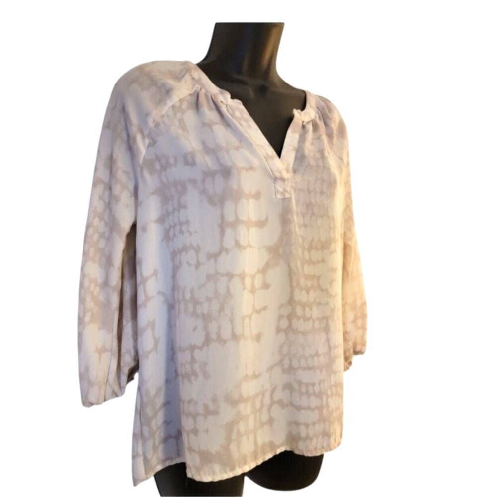 100% Silk Blouse by Cynthis Rowley Animal Print‎ Size L